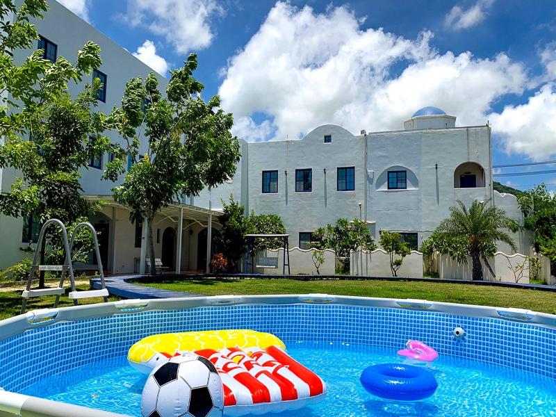 Cest La Vie Villa image
