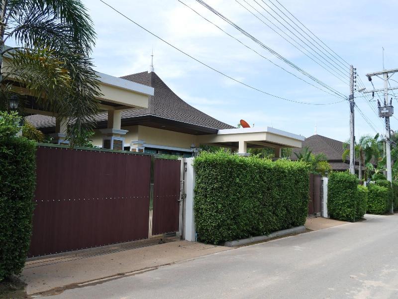 The sea aonang pool villa image