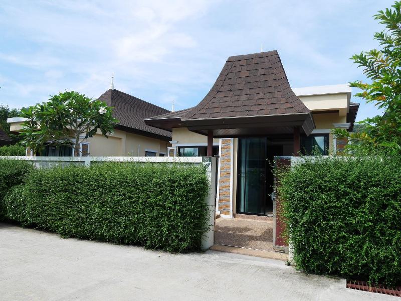 The sea aonang pool villa image