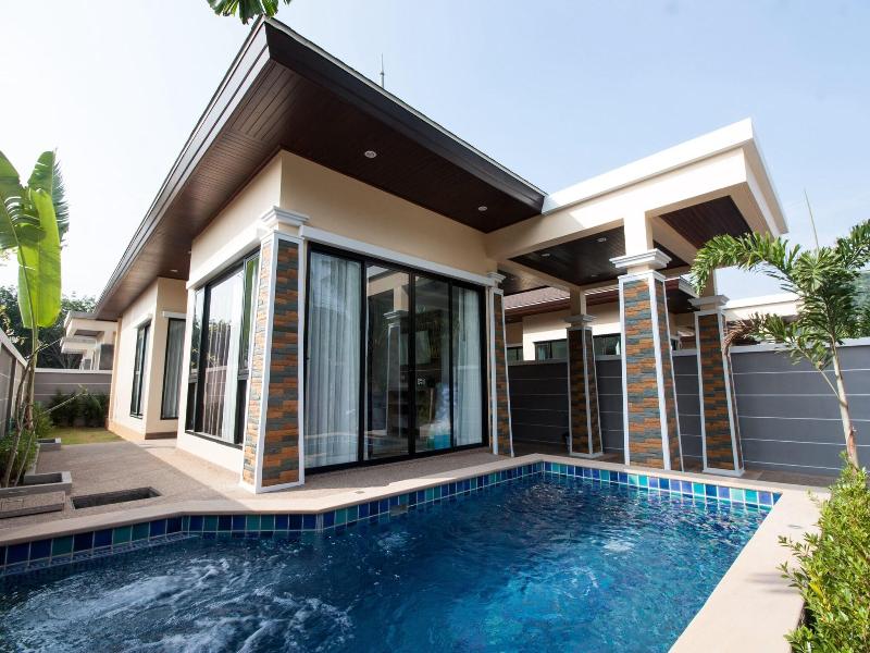 The sea aonang pool villa image