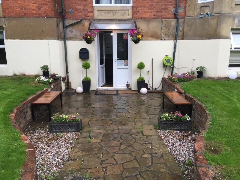 Queens Guest House image