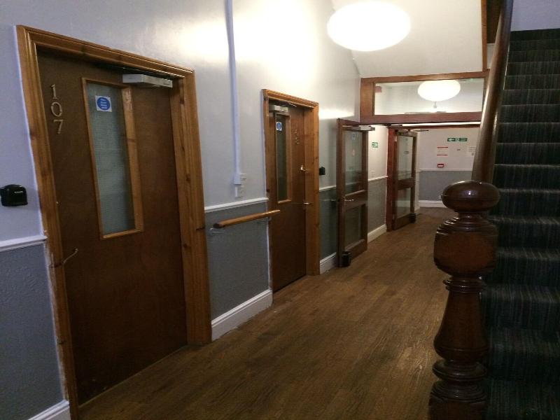 Queens Guest House image