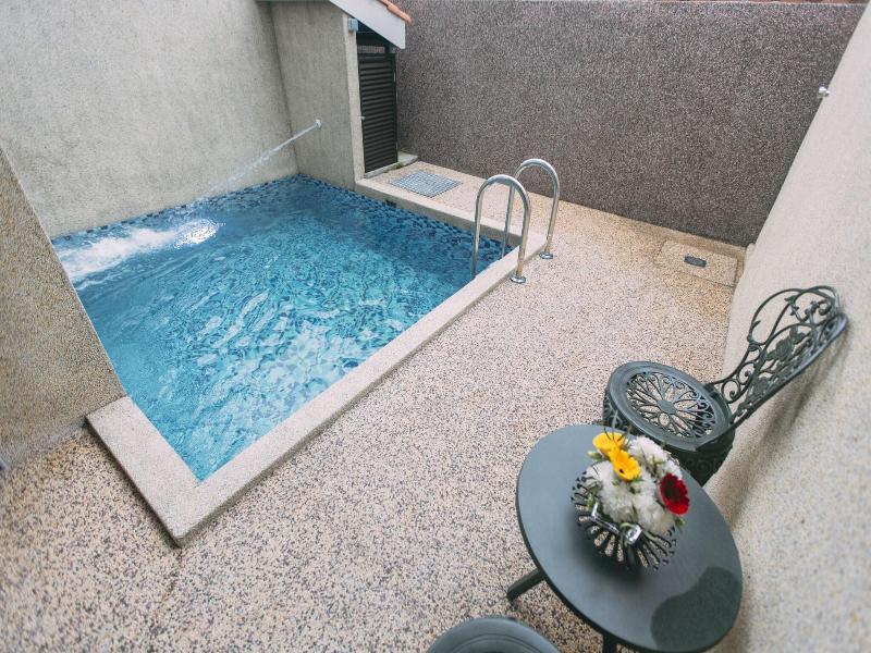 Tasik Villa International Resort image