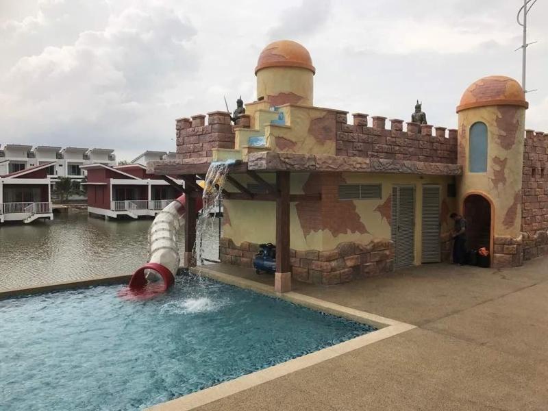 Tasik Villa International Resort image