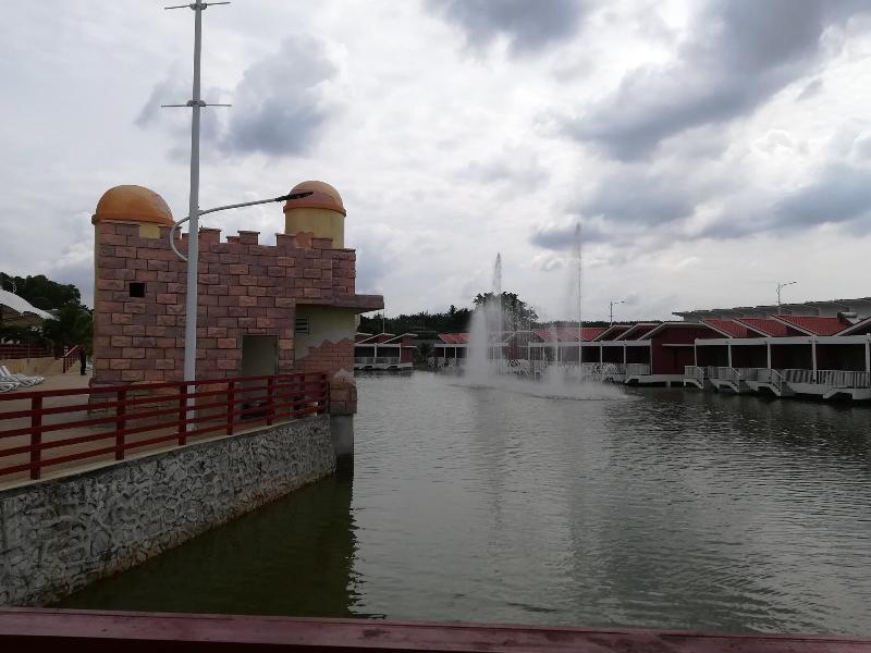 Tasik Villa International Resort image