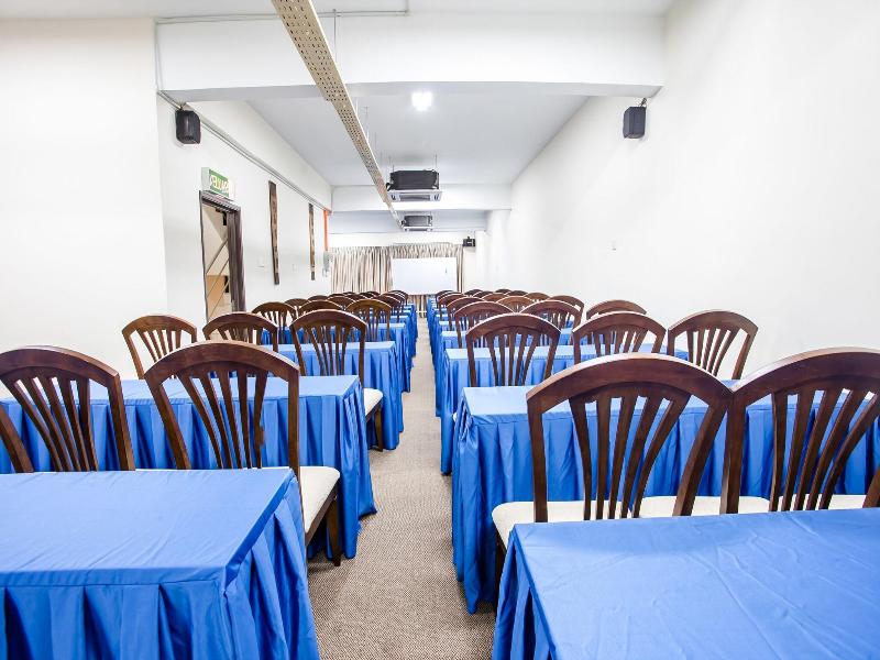 RJ Hotel Kulai image