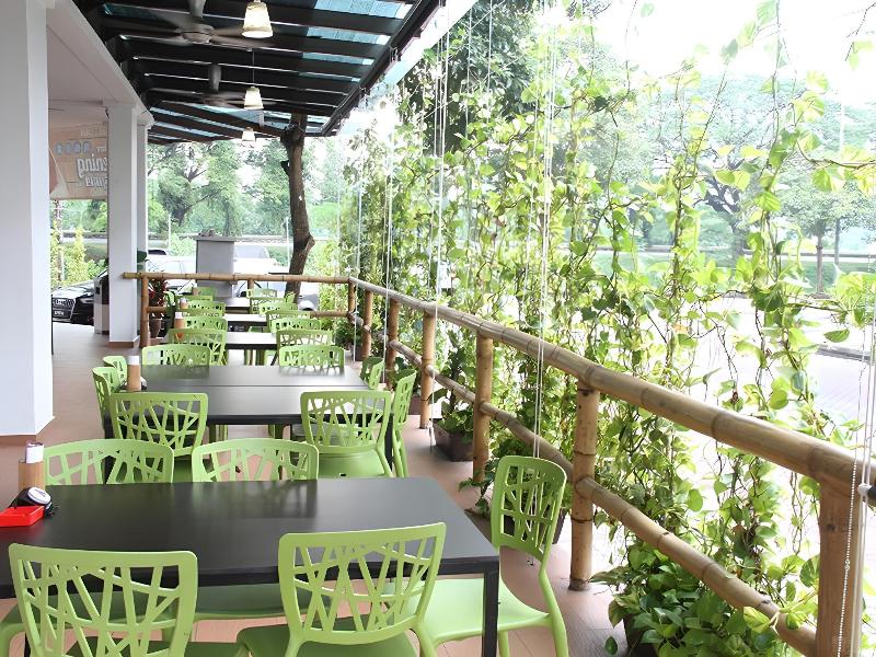 Peach Hill Hotel & Cafe image