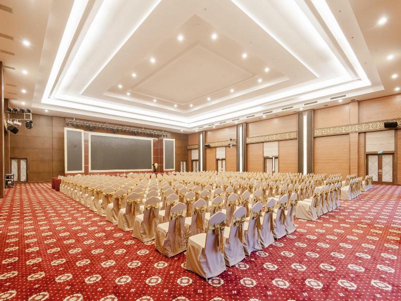 Muong Thanh Grand Lao Cai Hotel 