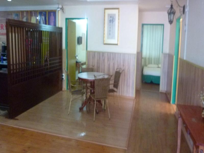Hung Hung Inn image