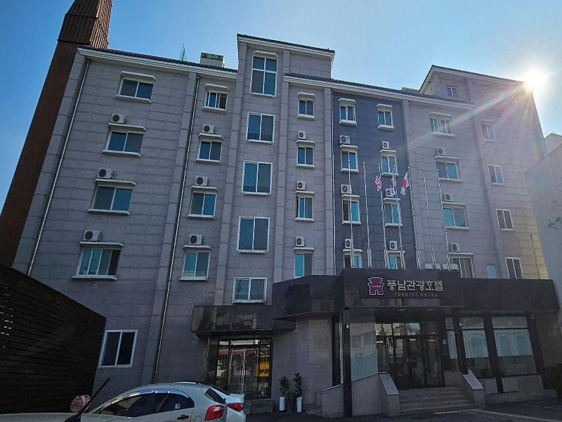 Pungnam Tourist Hotel