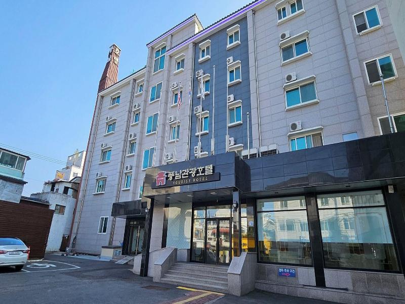 Pungnam Tourist Hotel