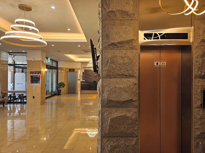 Pungnam Tourist Hotel image