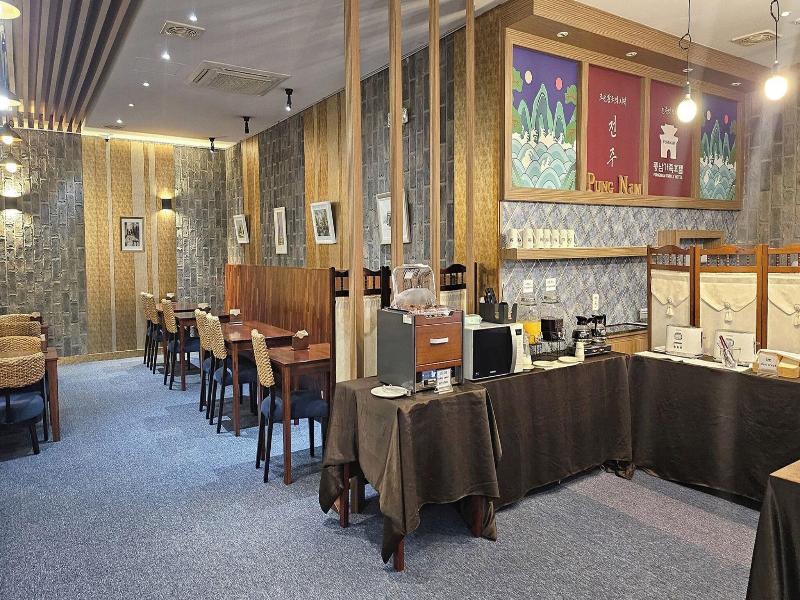 Pungnam Tourist Hotel image