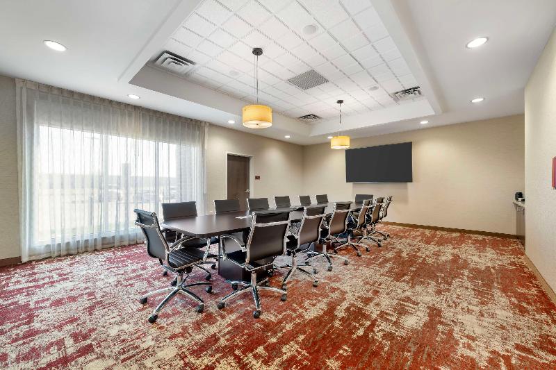 Best Western Plus Lakeview Hotel image
