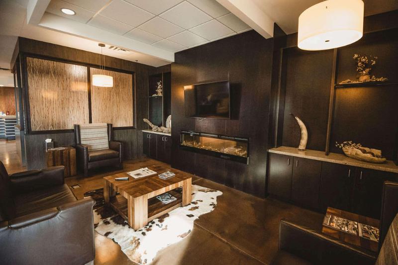 Best Western Plus Lakeview Hotel image