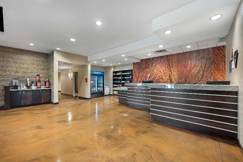 Best Western Plus Lakeview Hotel image