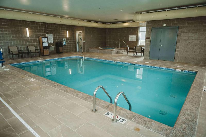 Best Western Plus Lakeview Hotel image