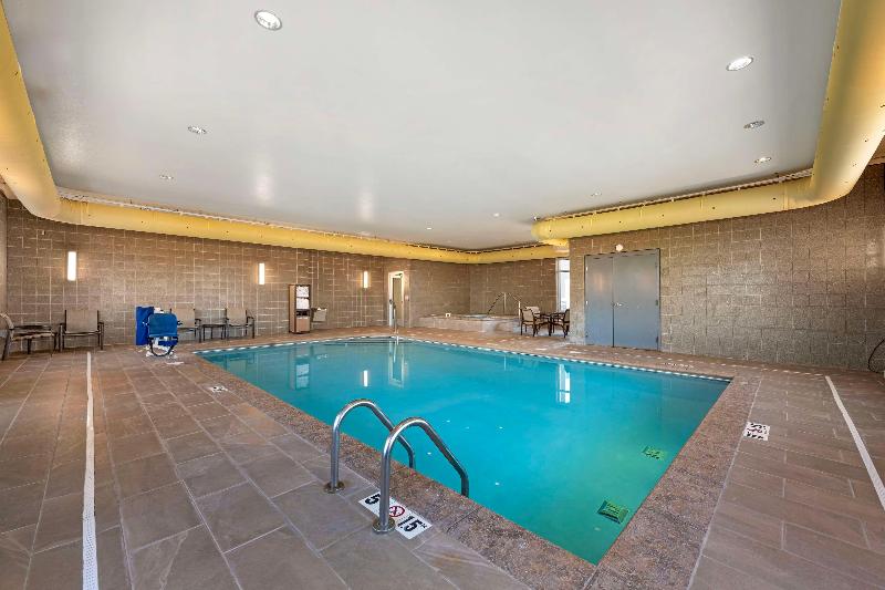 Best Western Plus Lakeview Hotel image