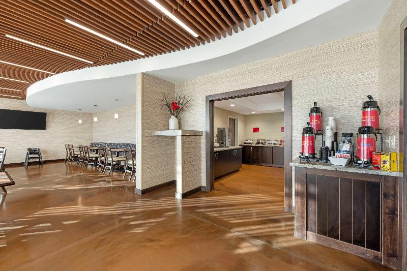 Best Western Plus Lakeview Hotel image