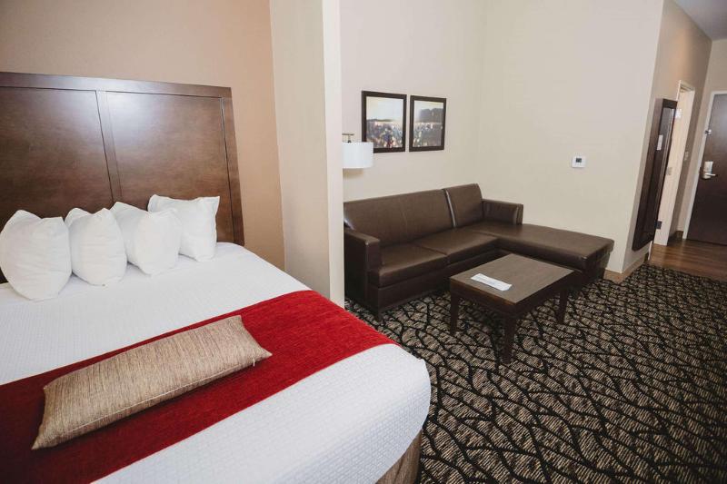 Best Western Plus Lakeview Hotel image