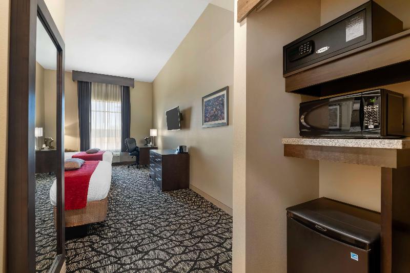 Best Western Plus Lakeview Hotel image