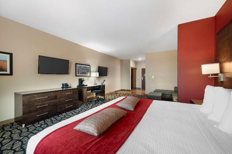 Best Western Plus Lakeview Hotel image