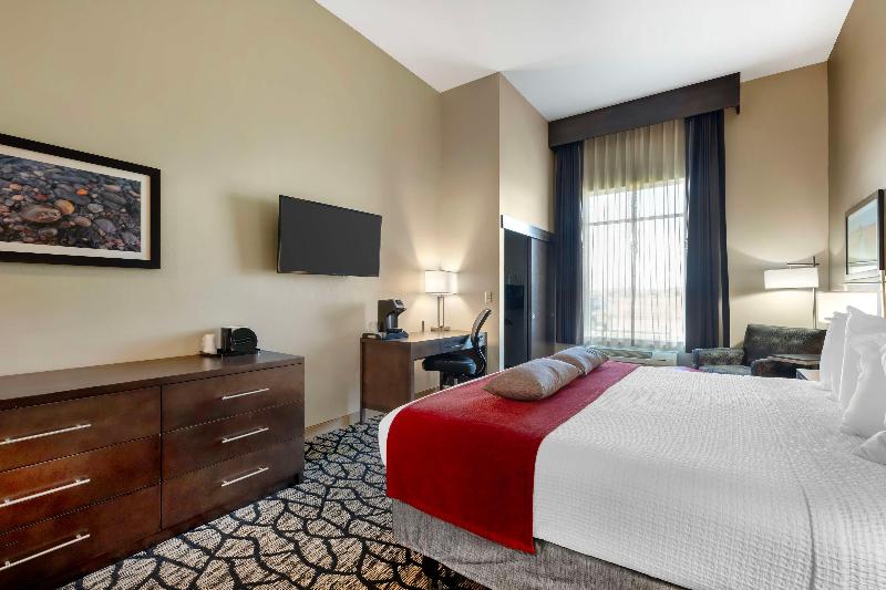 Best Western Plus Lakeview Hotel image