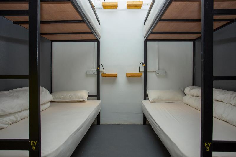 Yakety Yak Hostel image