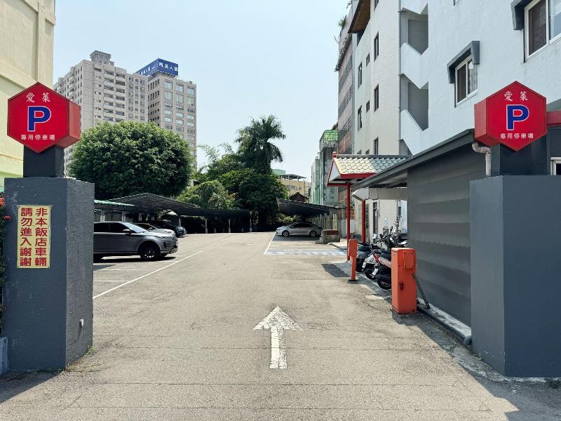 Ai-Lai Fashion Hotel image
