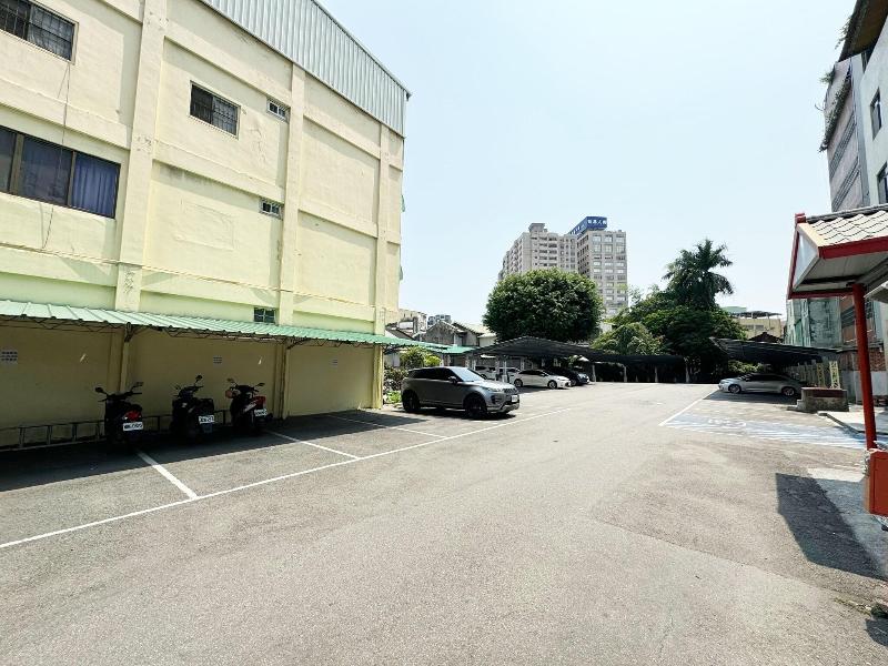 Ai-Lai Fashion Hotel image