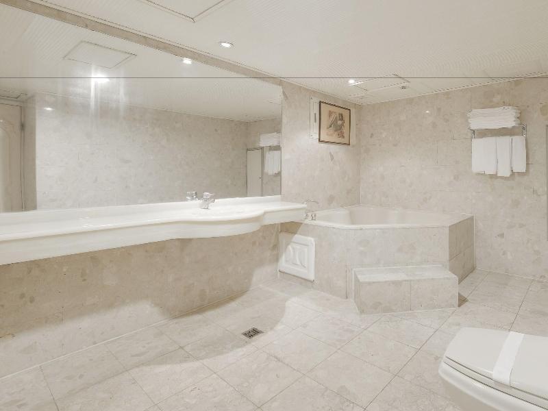 Forbes hotel image