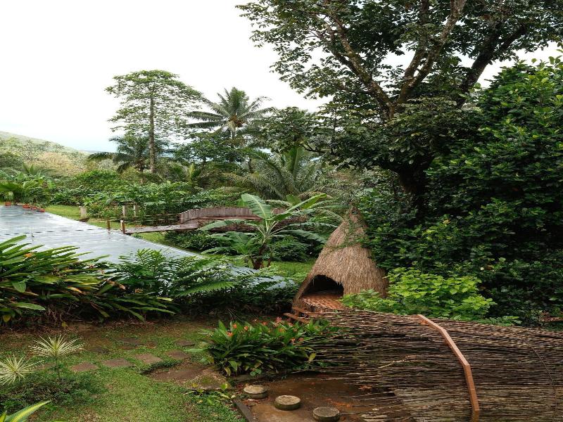 Bintana Sa Paraiso Binunsaran