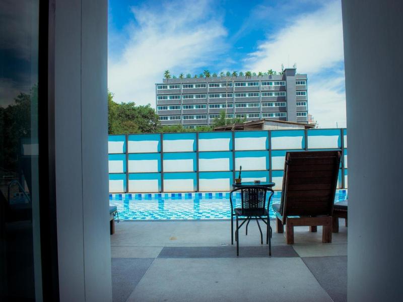 Baan Pakdi image