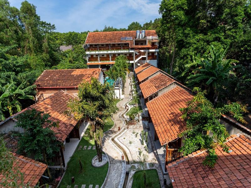 Bauhinia Resort