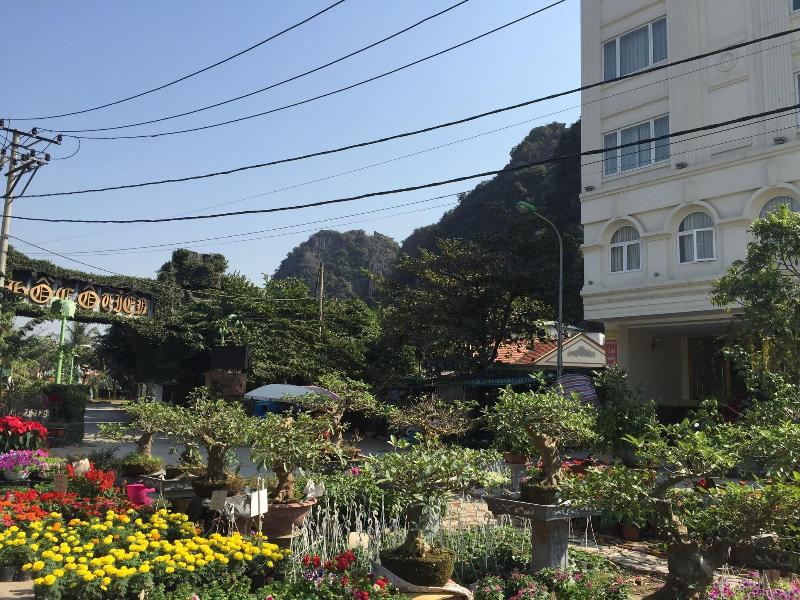 Halong Park Hotel image