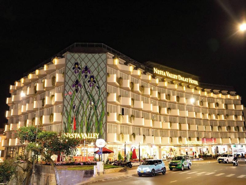 Golf Valley Hotel