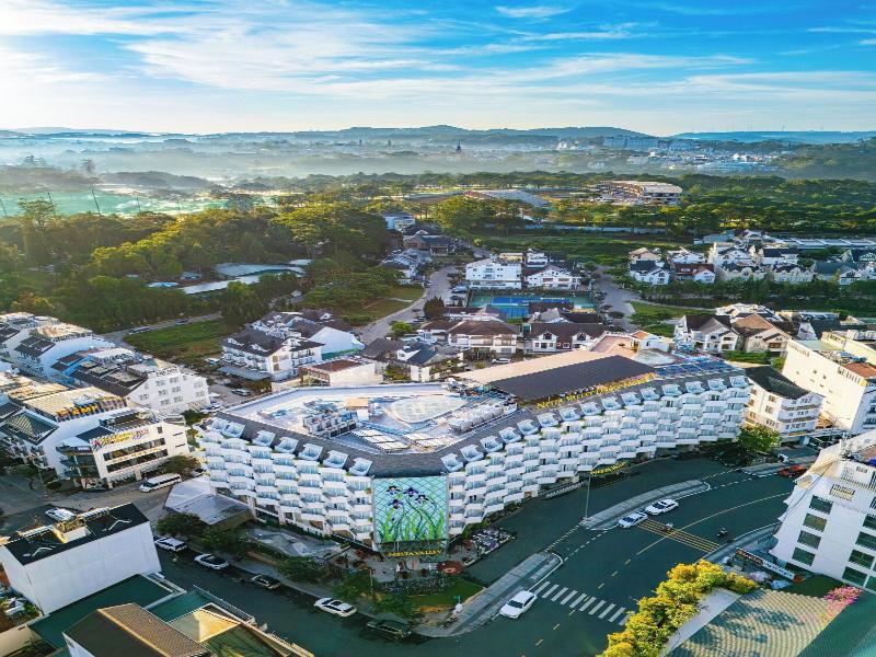 Golf Valley Hotel