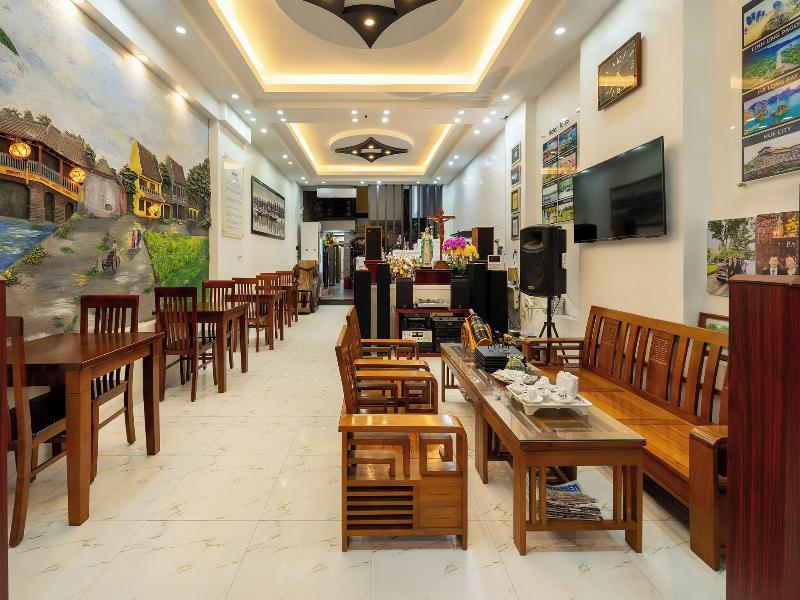 Golden Bell Homestay image