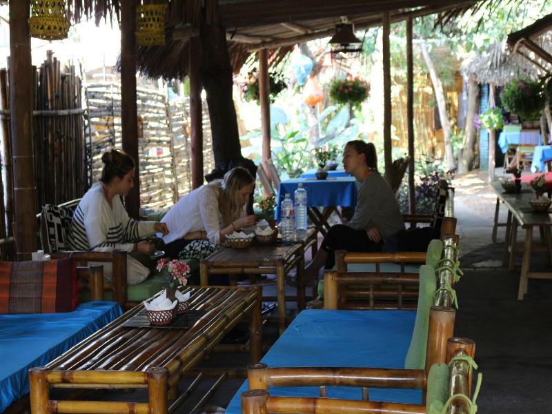 Under The Coconut Tree Hoi An Homestay image