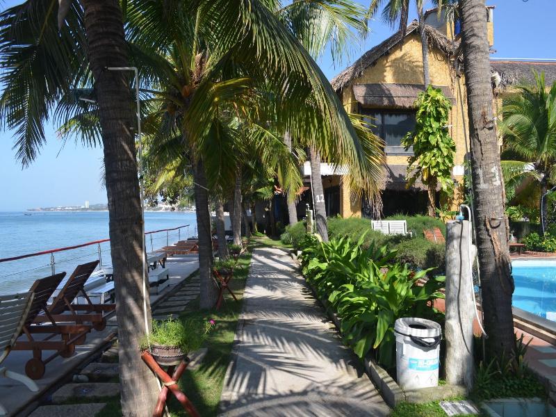 Rang Garden Beach Side Resort image