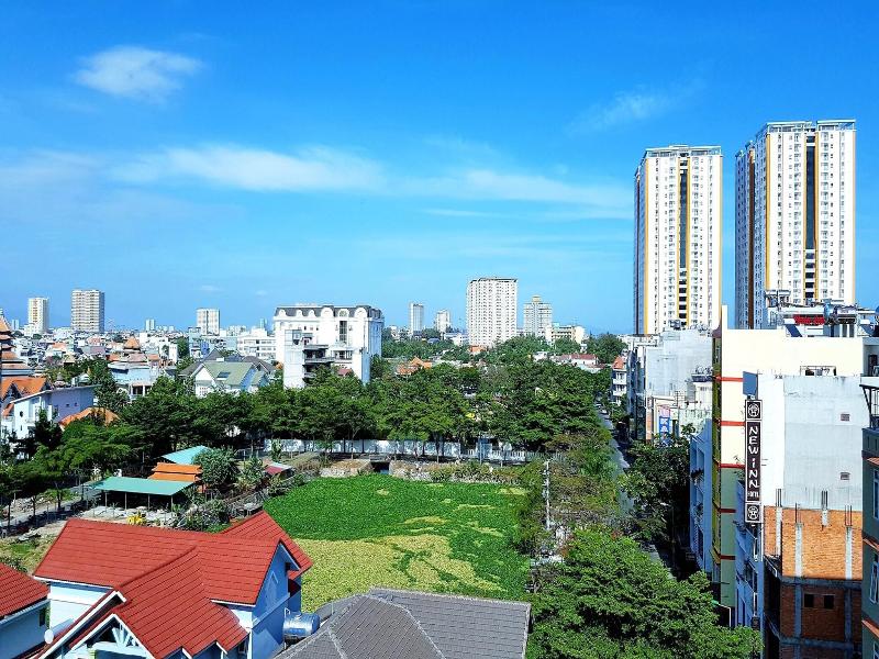 Queen Garden Hotel image