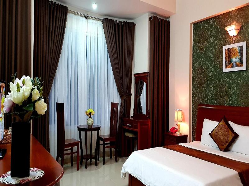 Queen Garden Hotel image