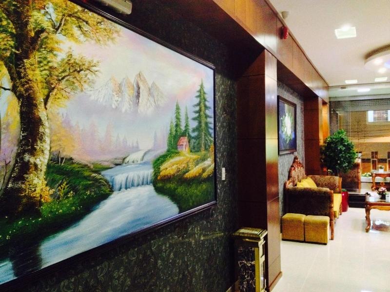 Queen Garden Hotel image