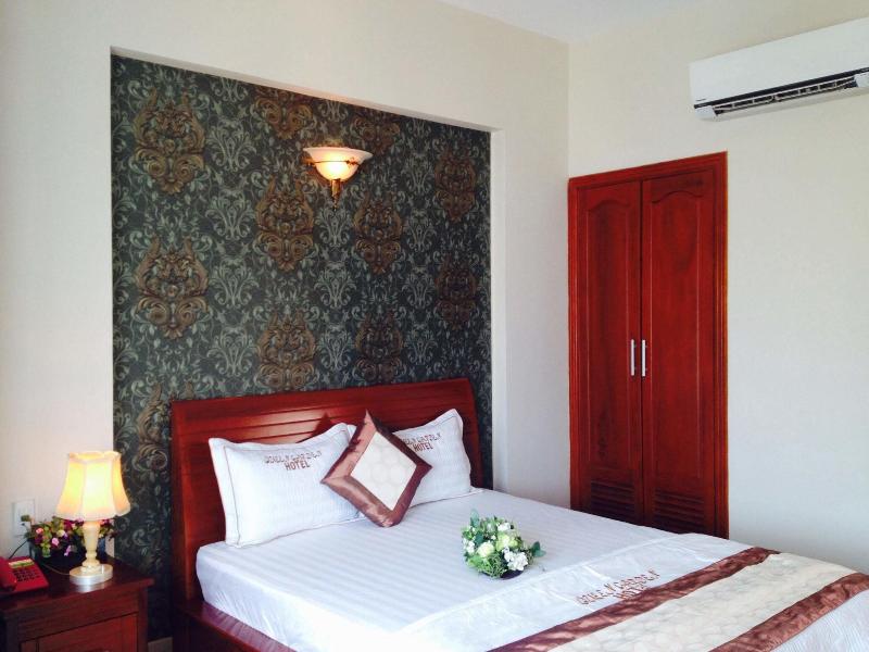 Queen Garden Hotel image