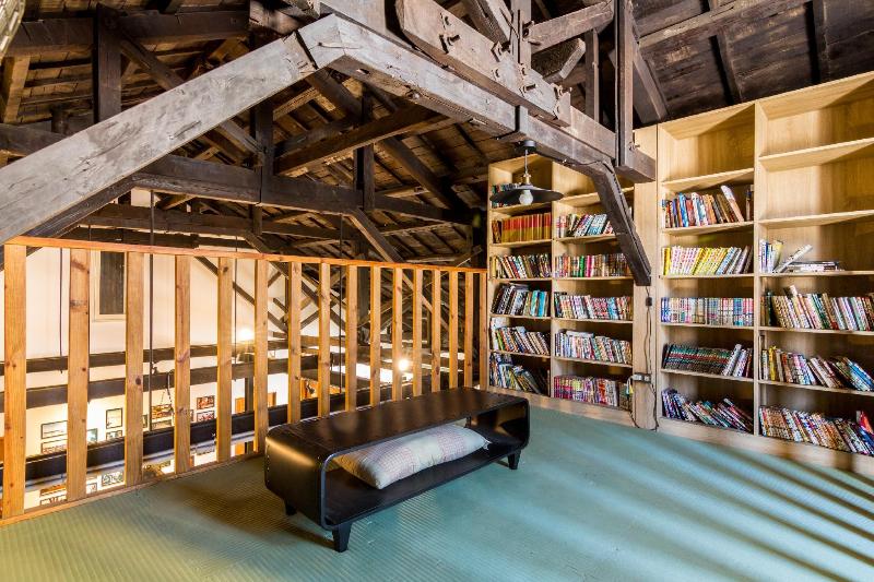 Pisces Youth Hostel image