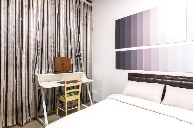 Pisces Youth Hostel image