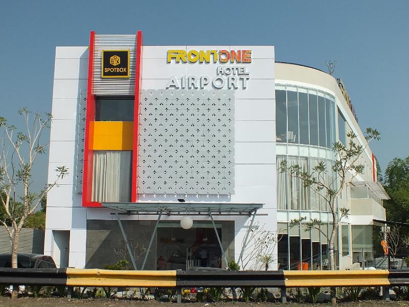 Front One Hotel Airport Solo