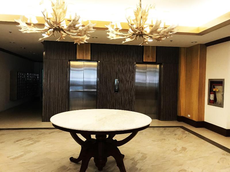 Cedar Peak Condominium image