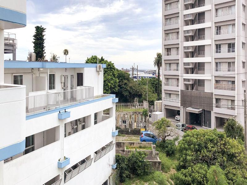 Sunset Hills Inn Naha image