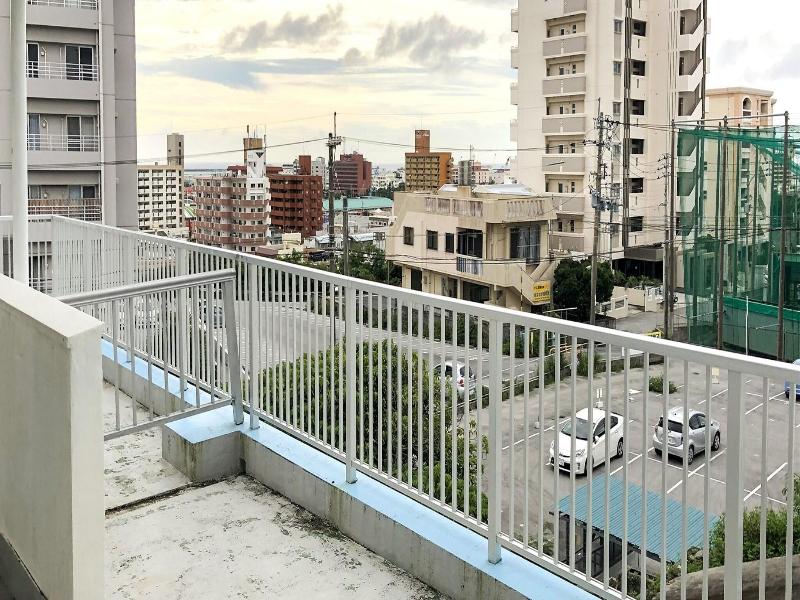 Sunset Hills Inn Naha image